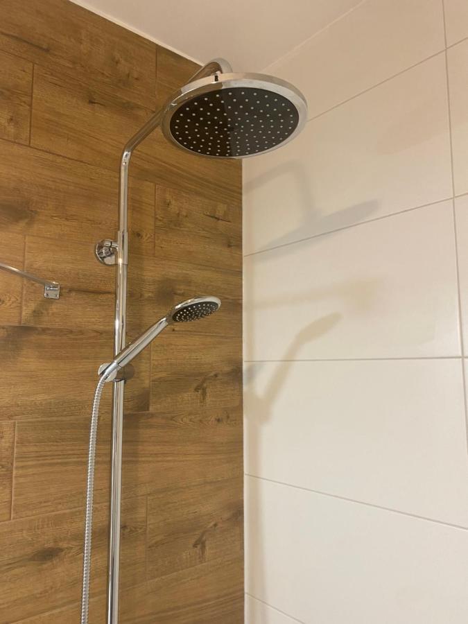 Airport Green Apartment Kl21 - Air Condition & Free Parking 바르샤바 외부 사진